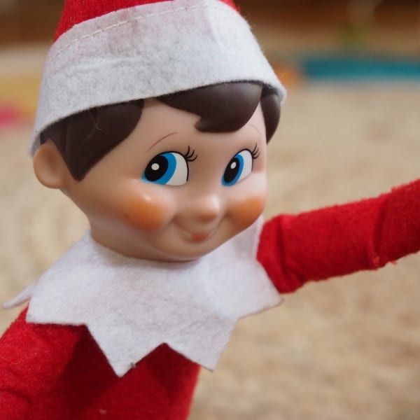 The Elf on the Shelf Selfie | Party Ideas In a Box